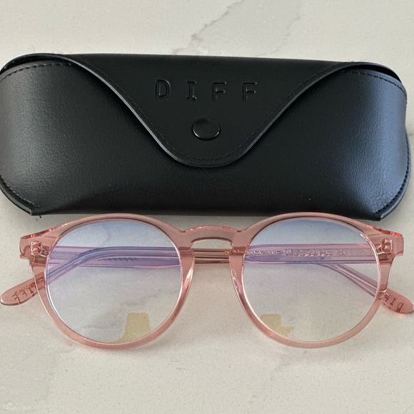 Diff Eyewear - Picture 1 of 2